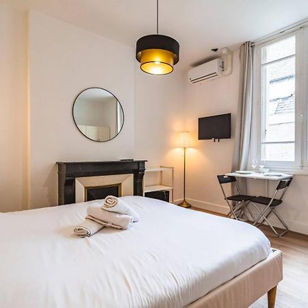 Pink, Appartement En Plein Coeur De Remeš Exteriér fotografie