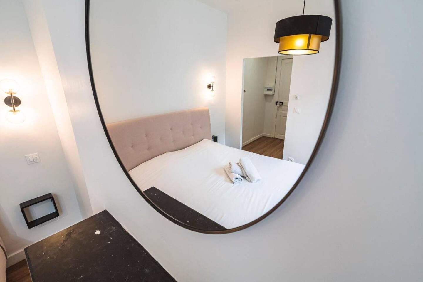 Pink, Appartement En Plein Coeur De Remeš Exteriér fotografie